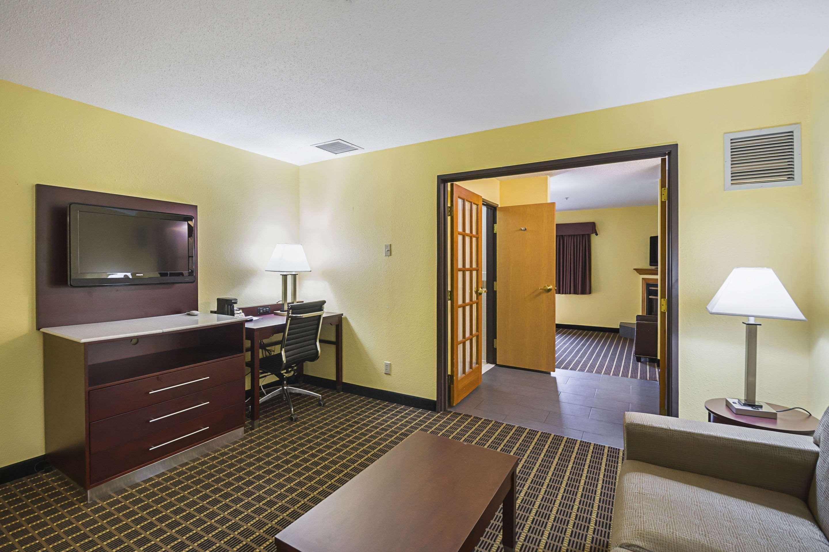 Quality Inn & Suites Harrington - Milford Ngoại thất bức ảnh