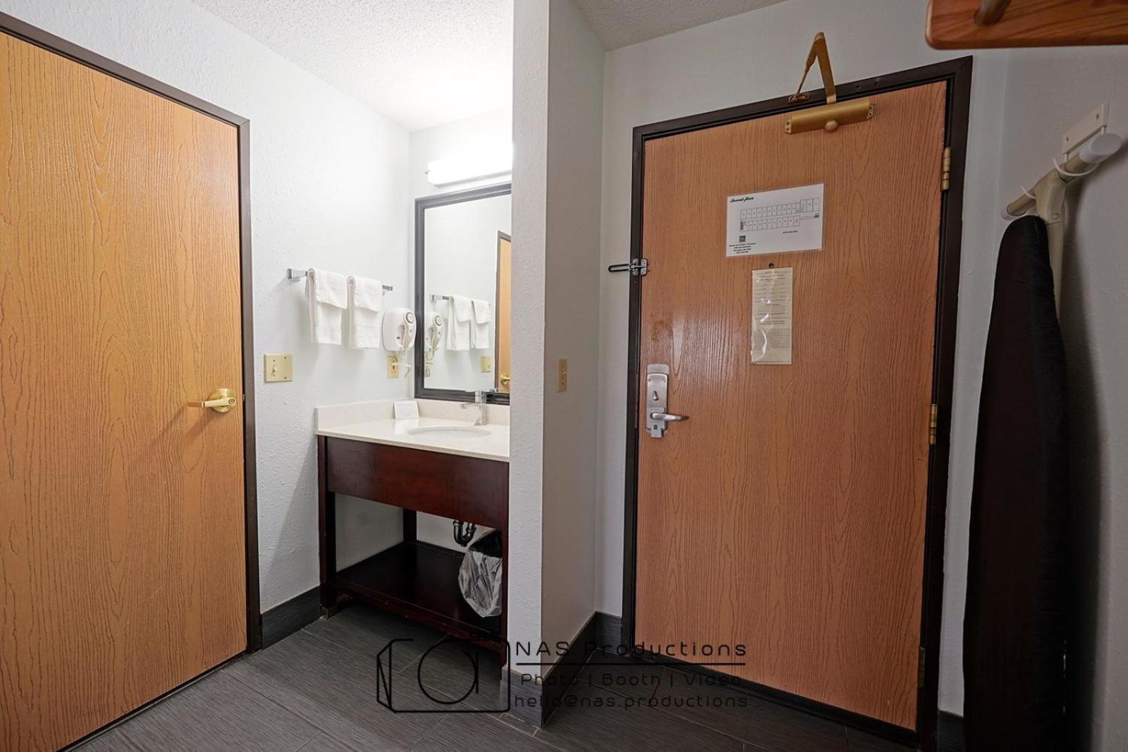 Quality Inn & Suites Harrington - Milford Ngoại thất bức ảnh