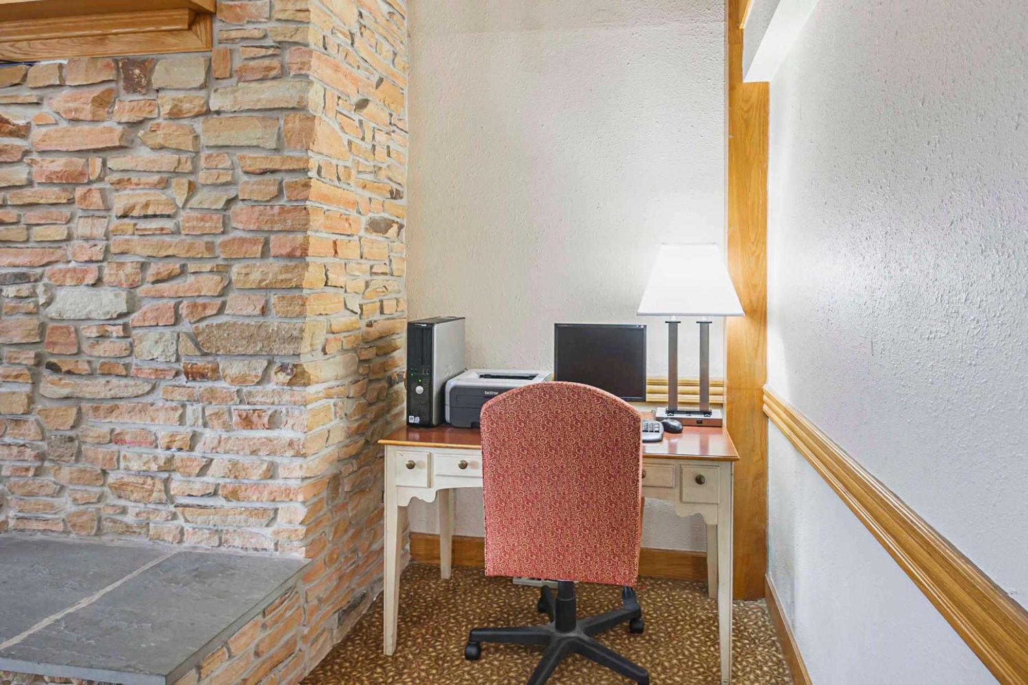 Quality Inn & Suites Harrington - Milford Ngoại thất bức ảnh