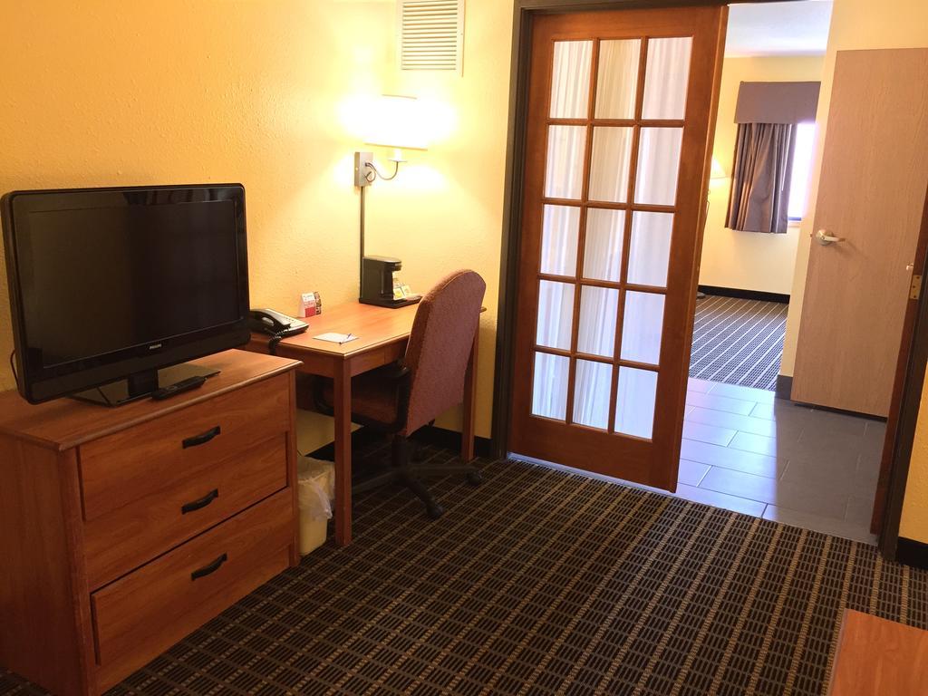 Quality Inn & Suites Harrington - Milford Ngoại thất bức ảnh